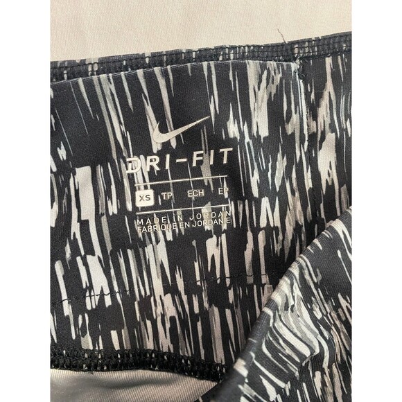Nike Dri Fit Womens XS Leggings Heathered Capri Black White High Rise Athletic - Picture 7 of 10